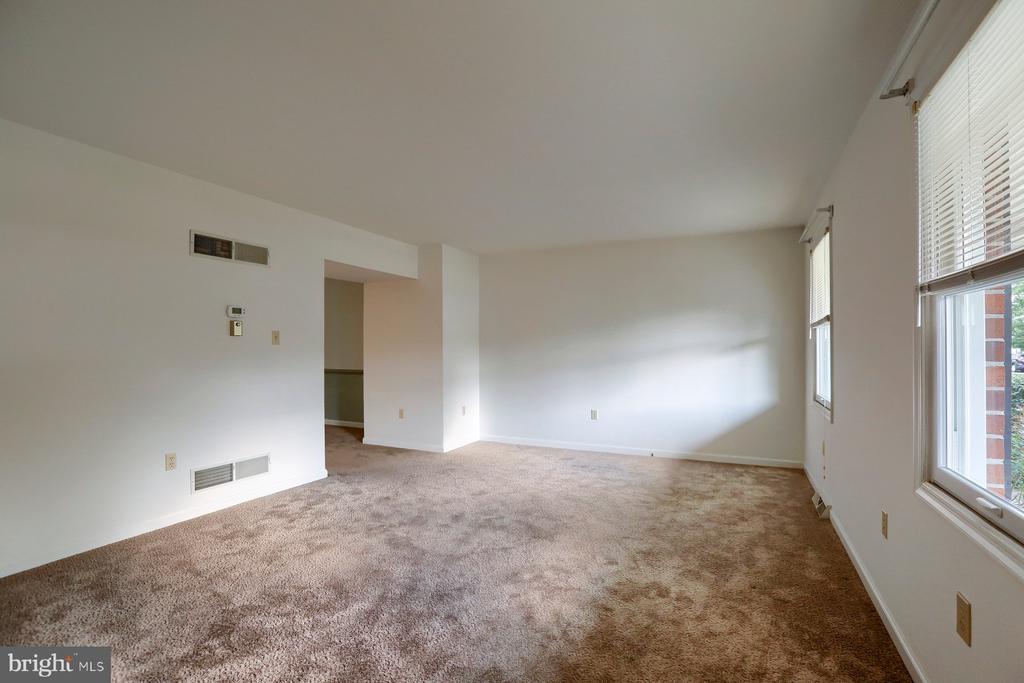 92 Forest Cir