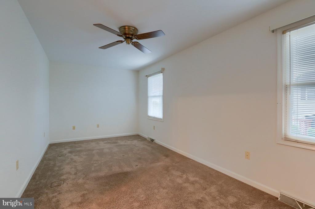 92 Forest Cir