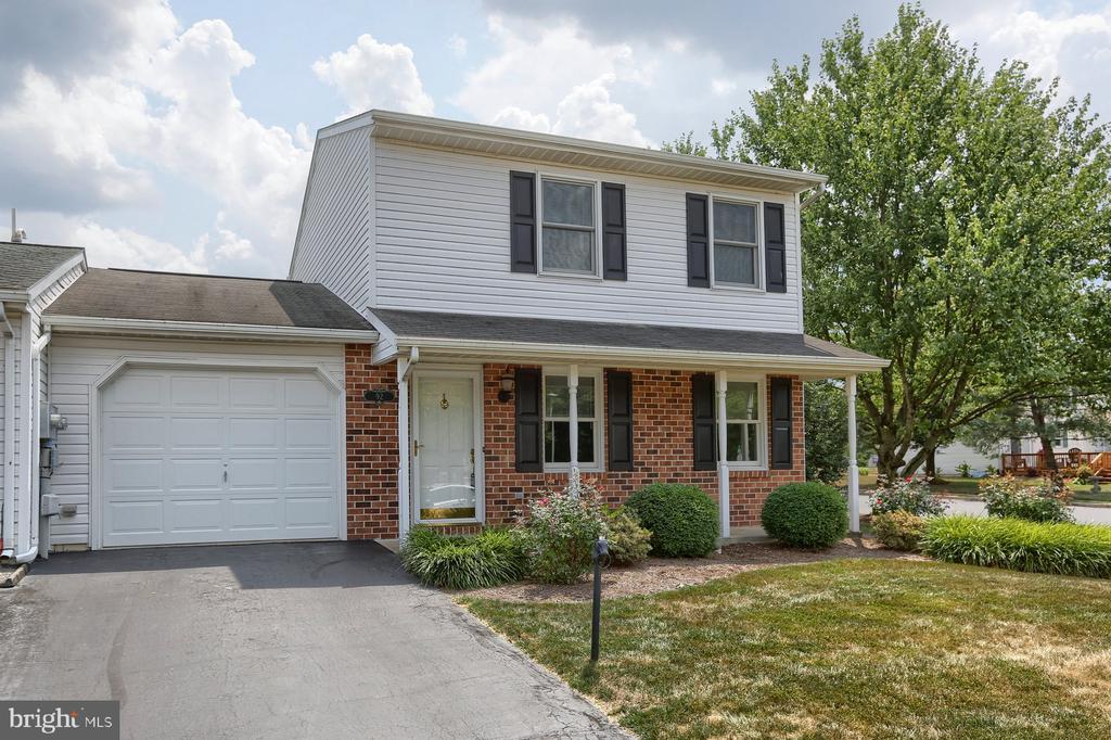 92 Forest Cir