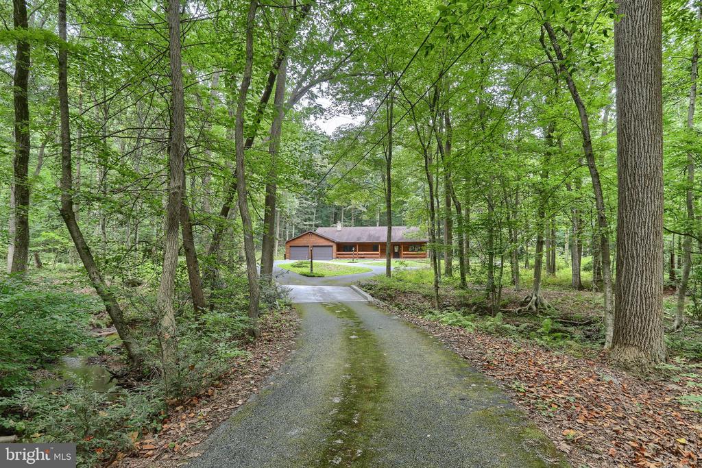 504 Hemlock Ln