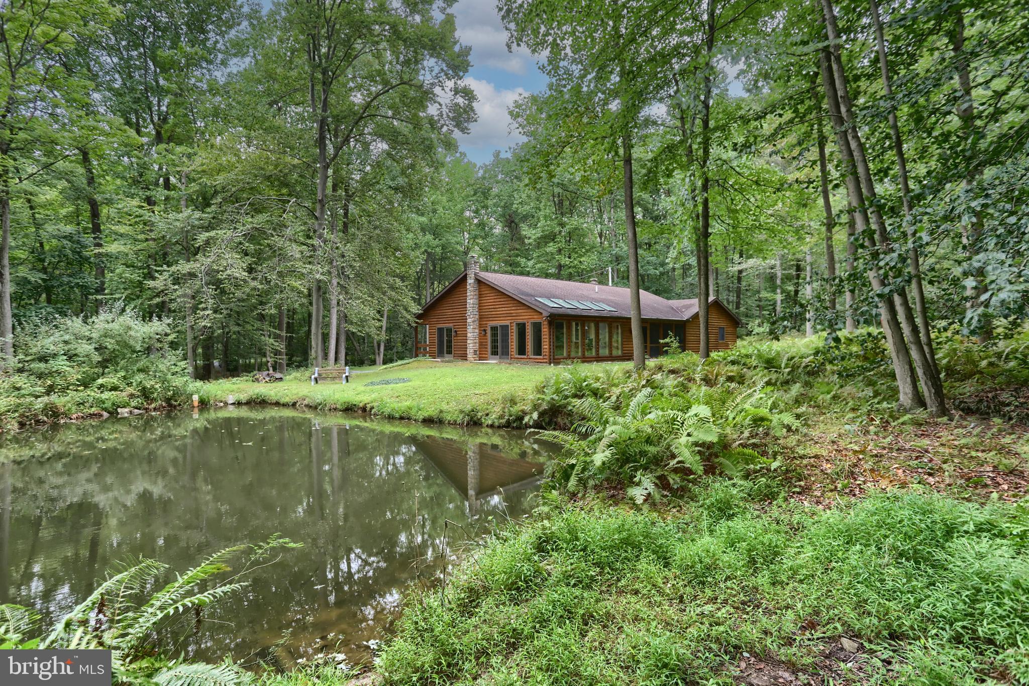 504 Hemlock Ln