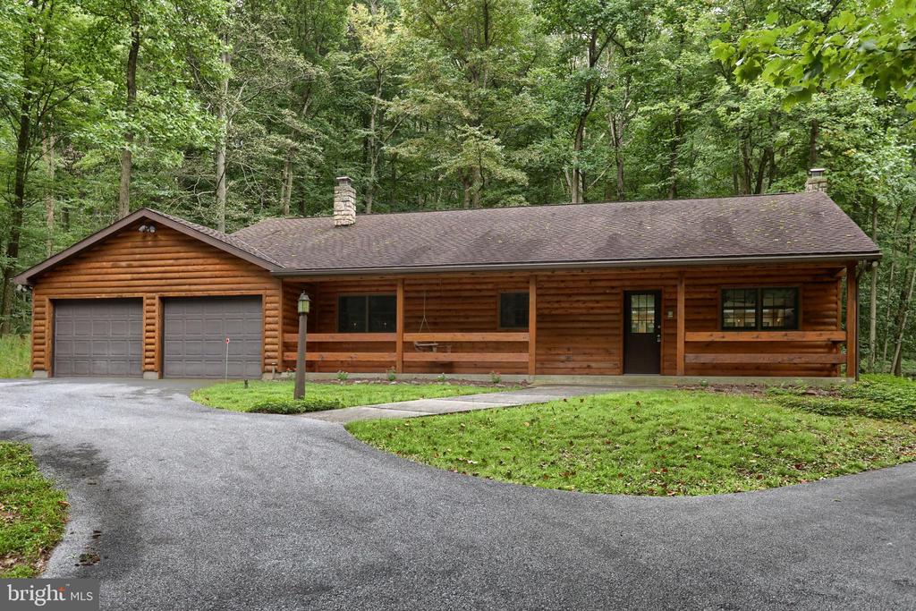 504 Hemlock Ln