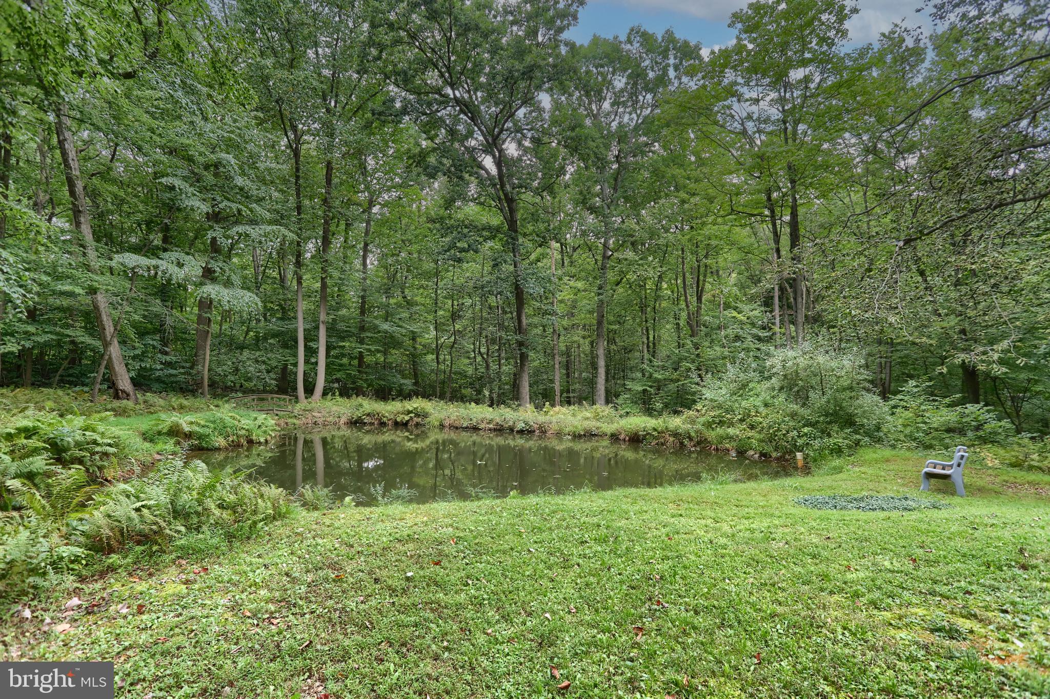 504 Hemlock Ln
