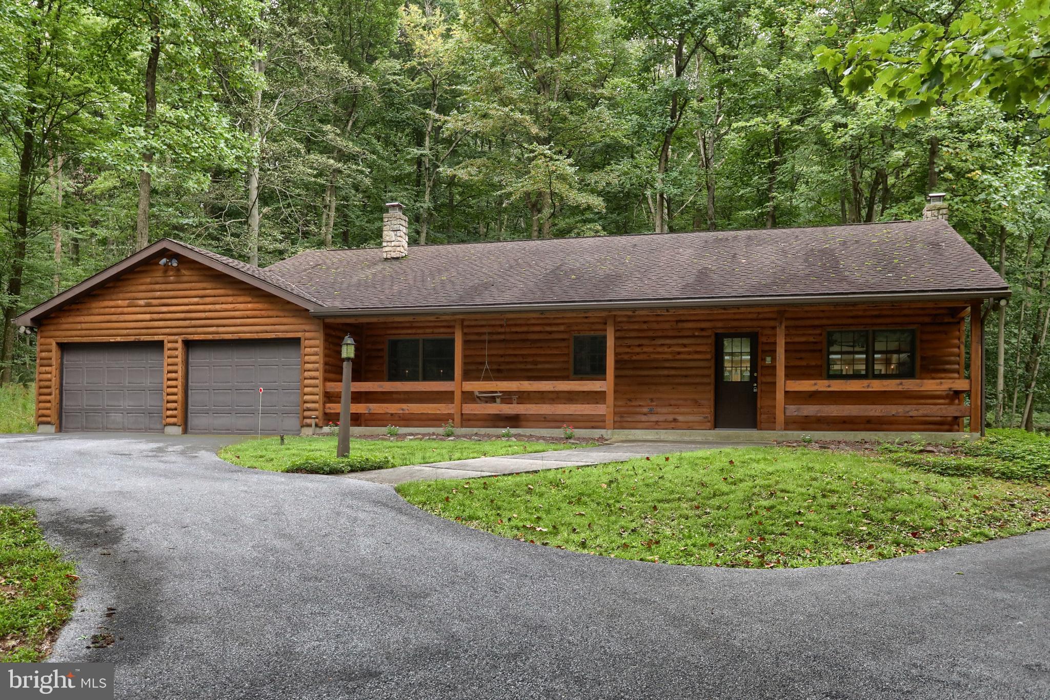 504 Hemlock Ln