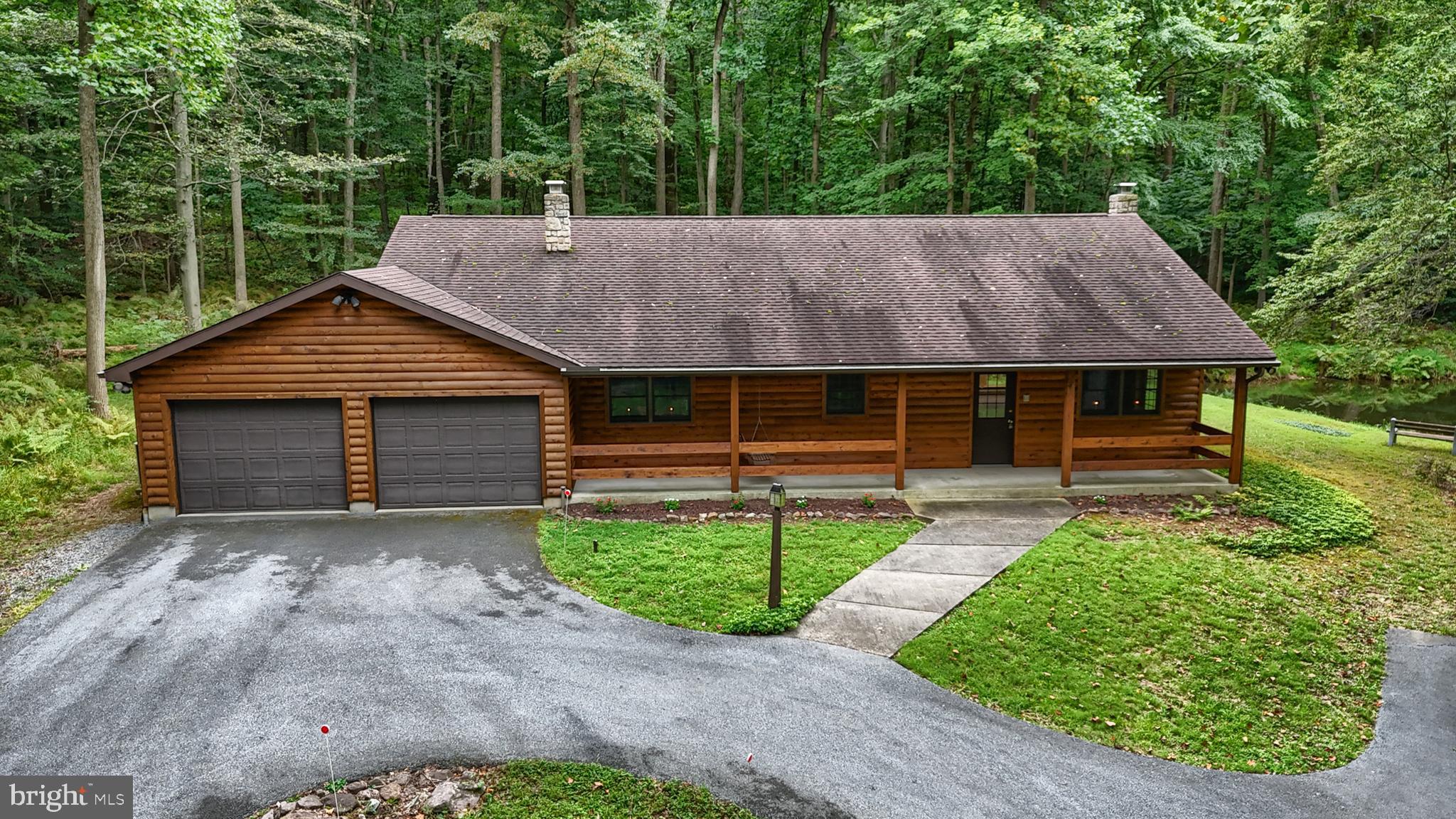 504 Hemlock Ln