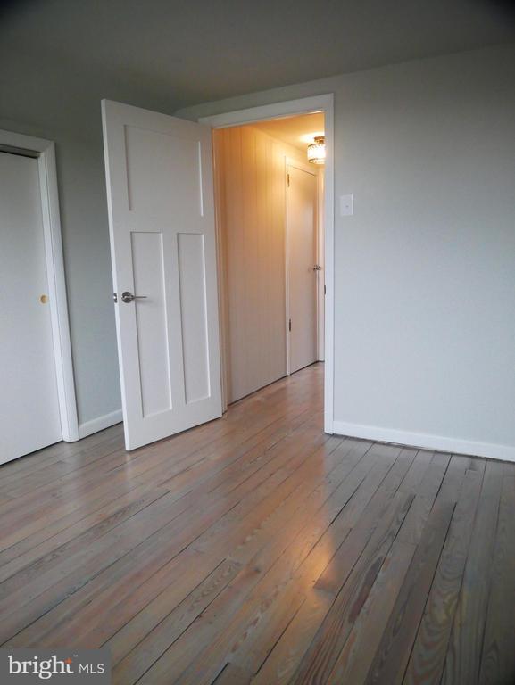 20 S Lingle Ave
