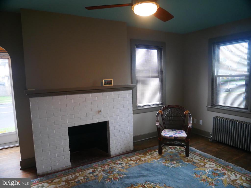 20 S Lingle Ave