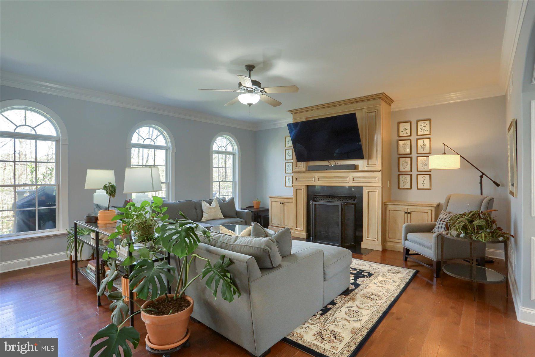 6 Mockingbird Ln