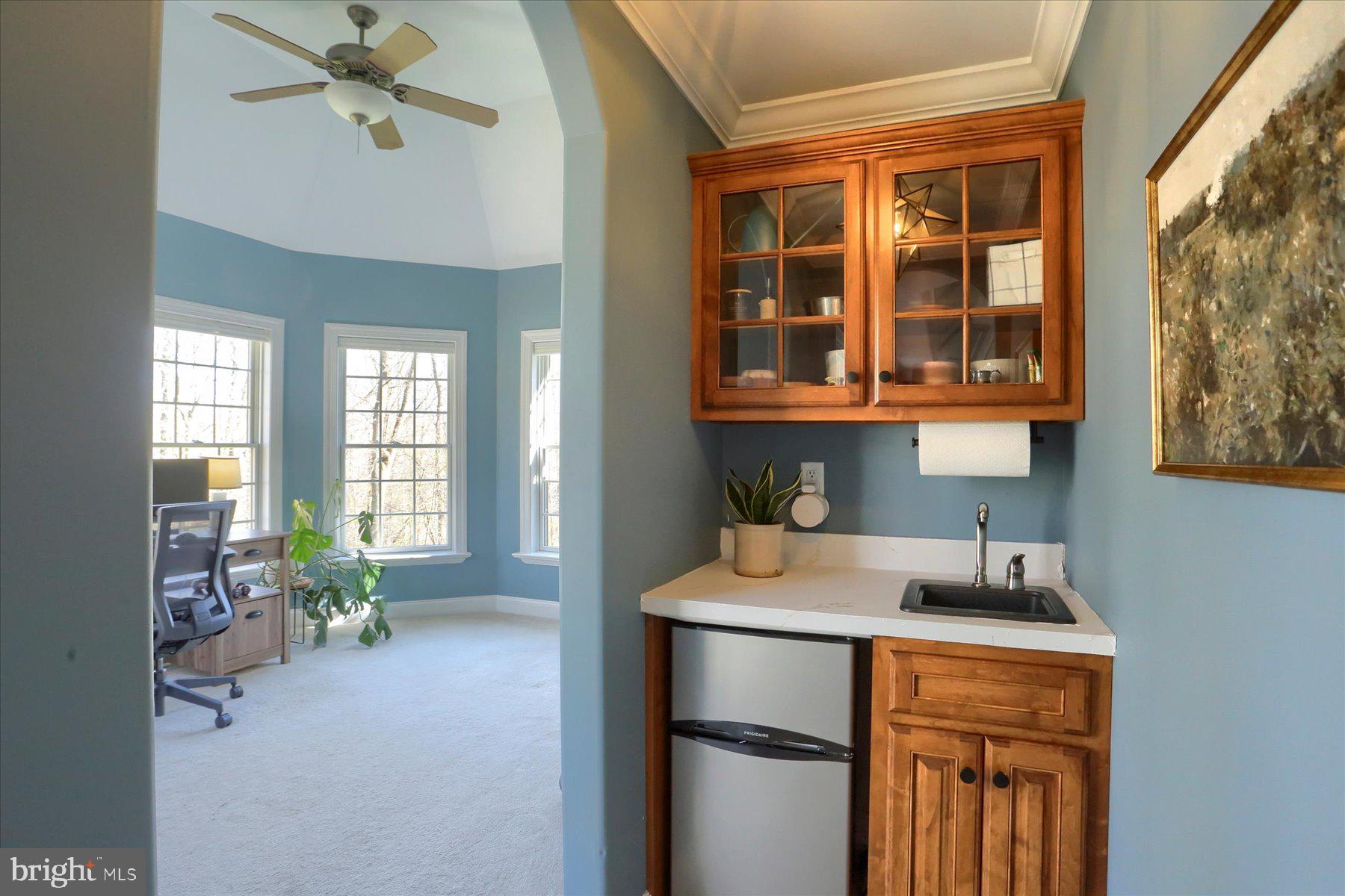 6 Mockingbird Ln