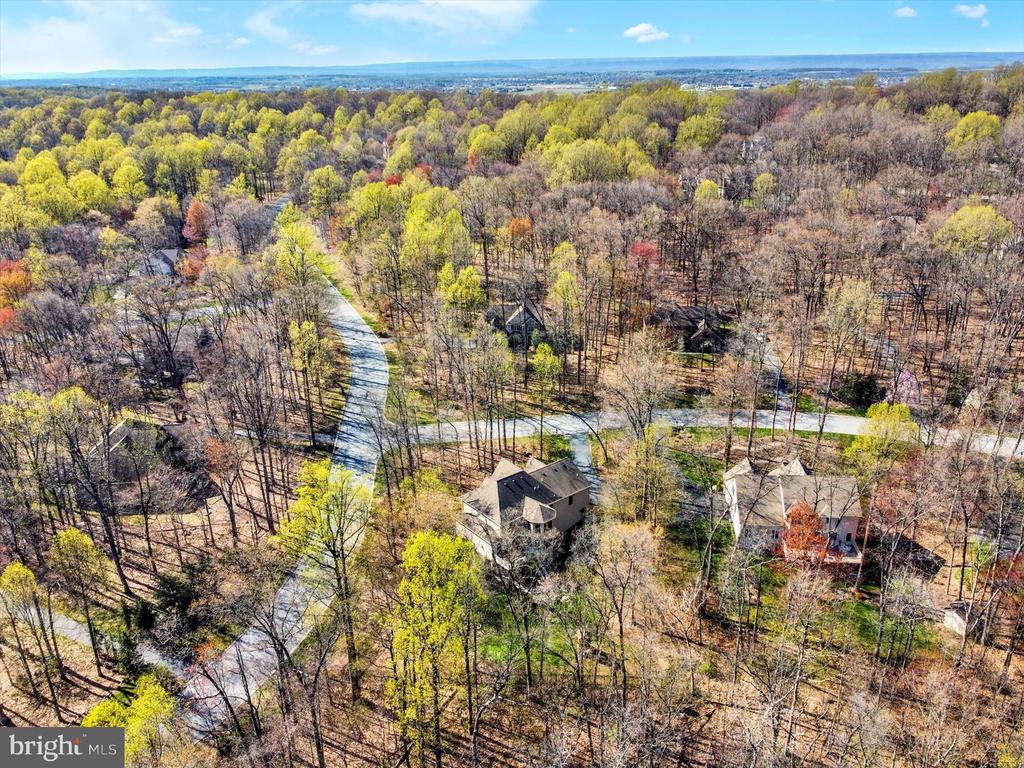 6 Mockingbird Ln