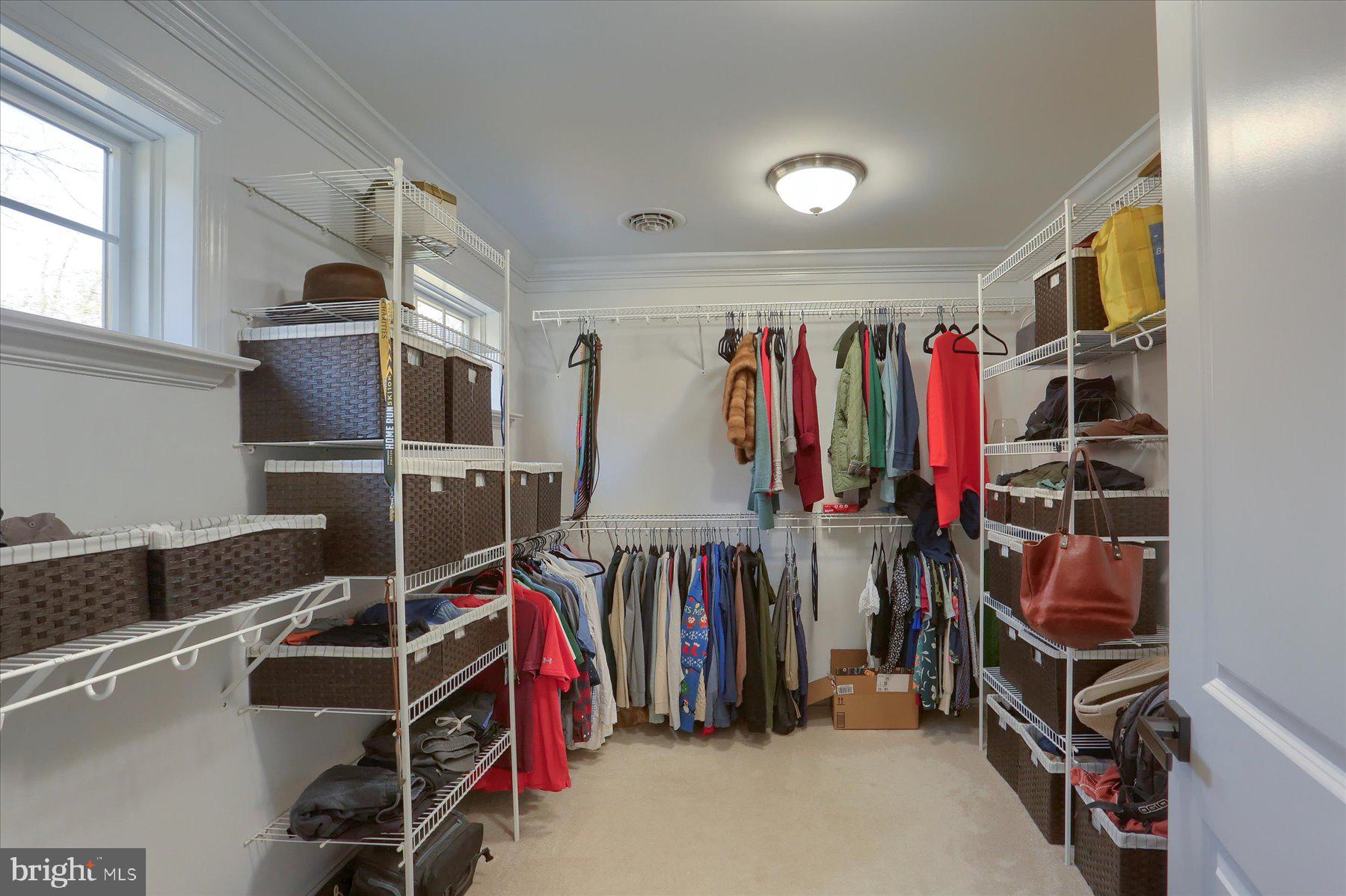 6 Mockingbird Ln