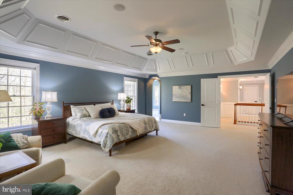 6 Mockingbird Ln