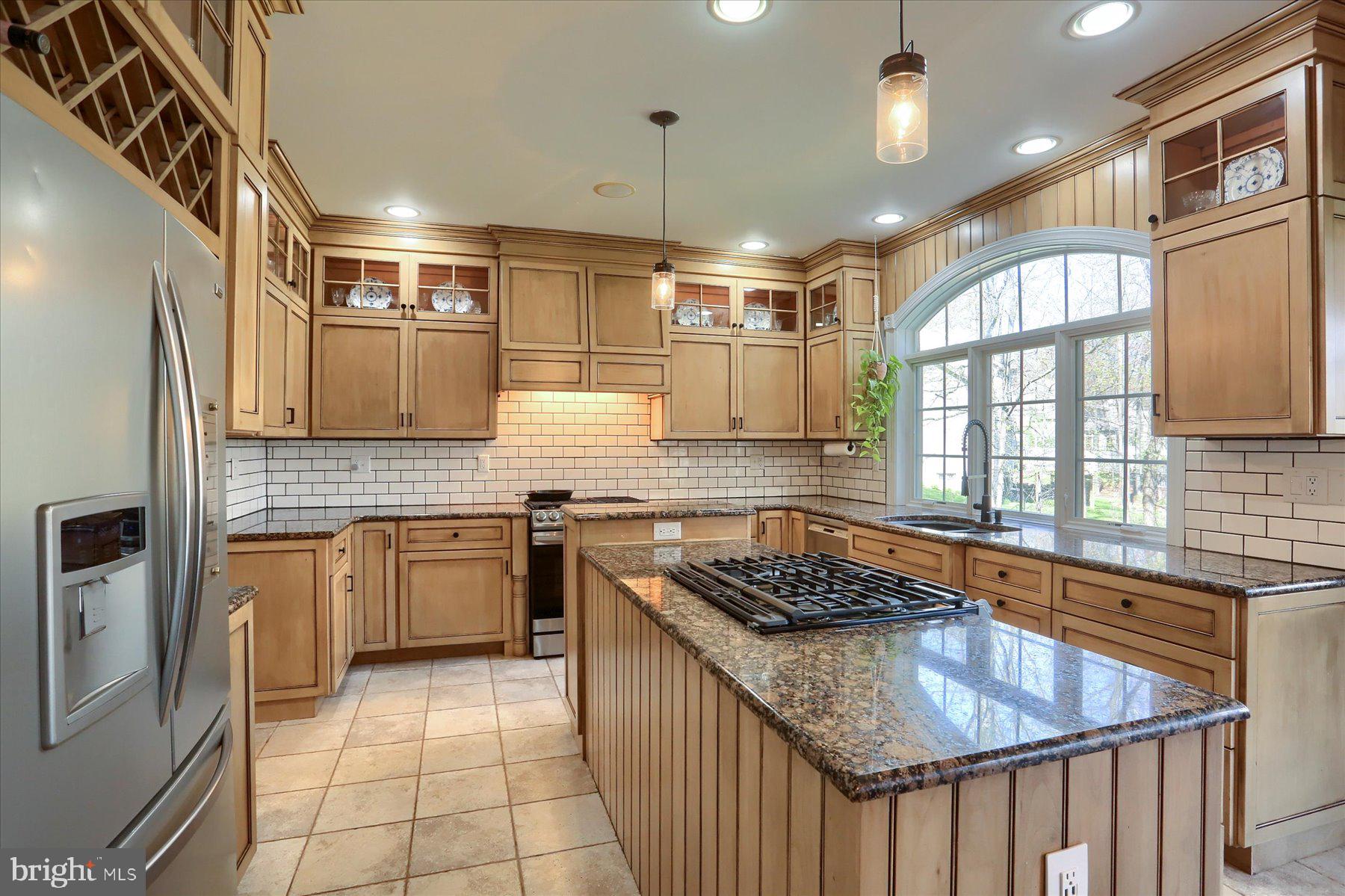 6 Mockingbird Ln
