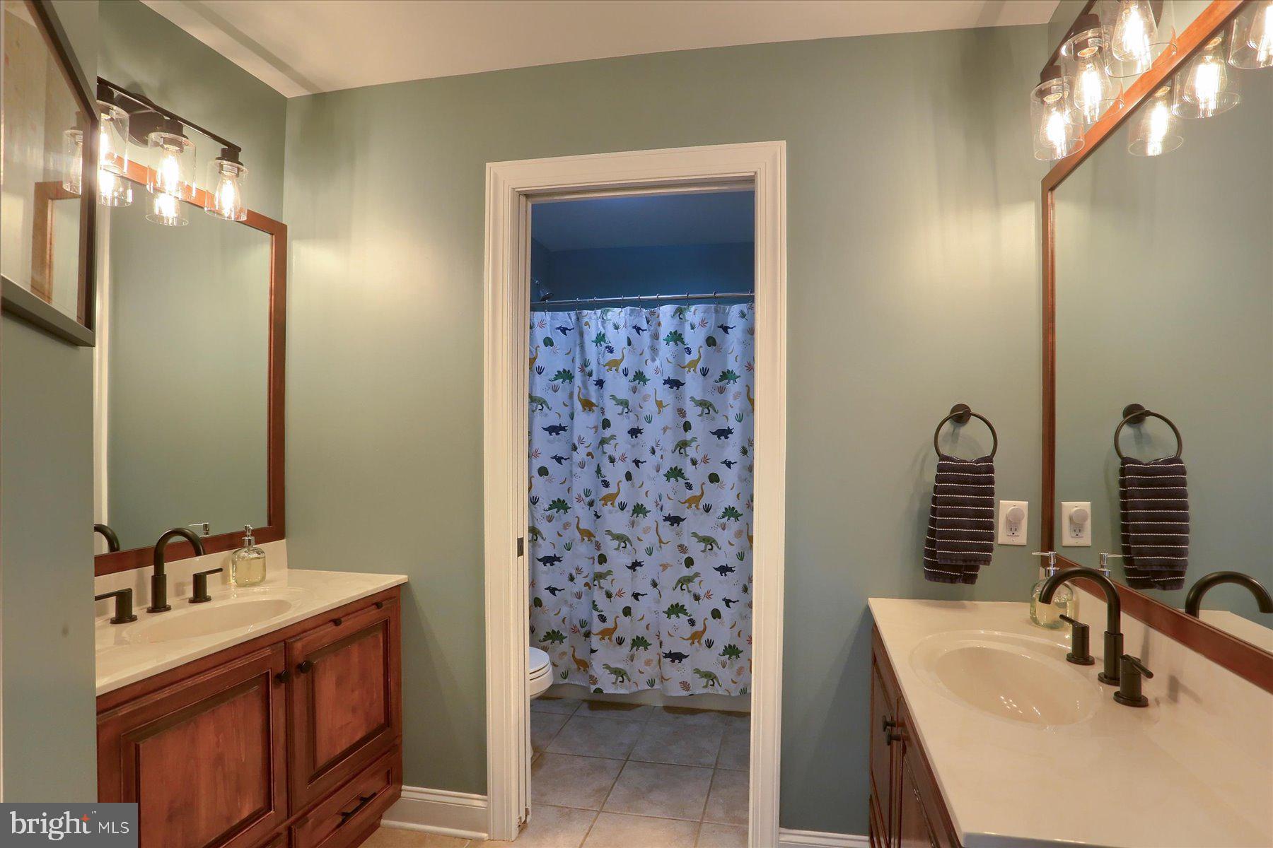 6 Mockingbird Ln