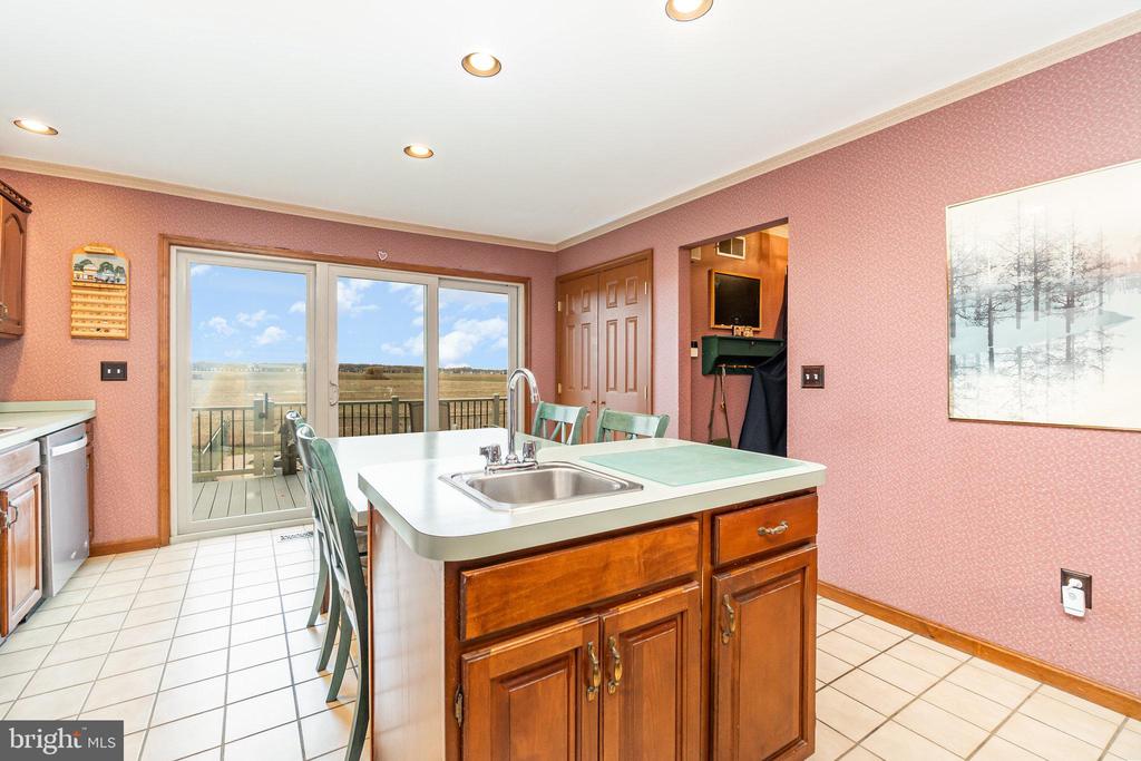 1325 MILL POND WAY
