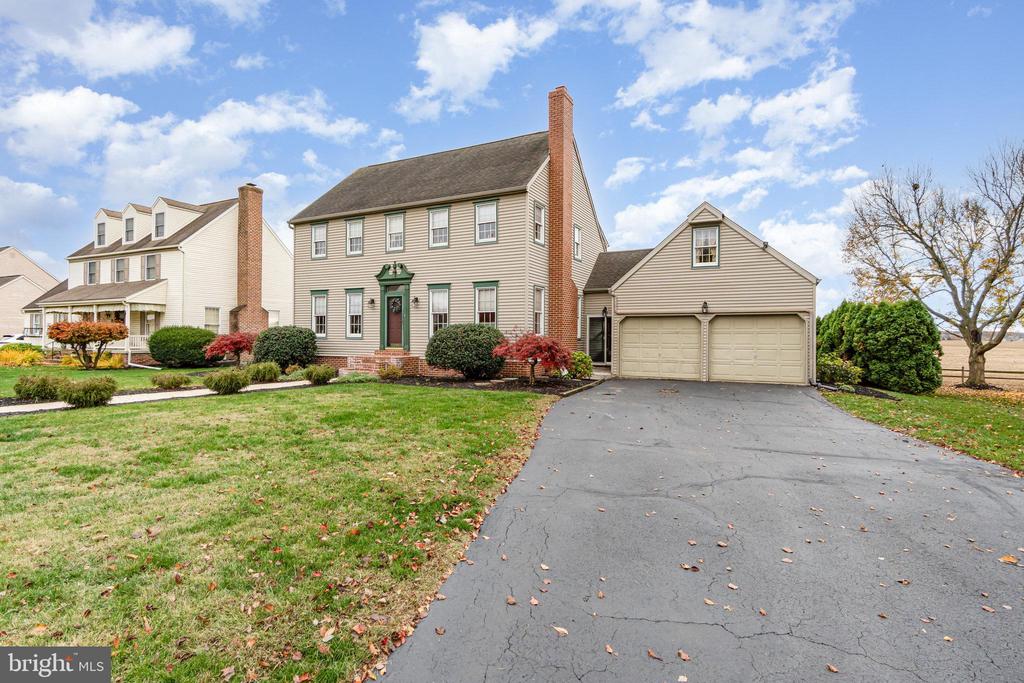 1325 MILL POND WAY