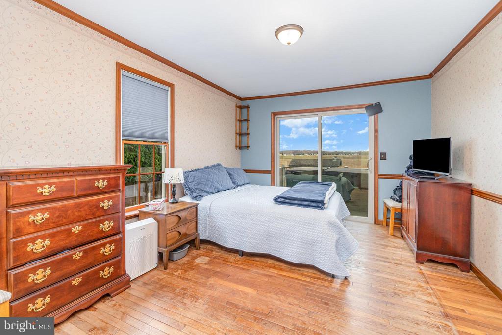 1325 MILL POND WAY