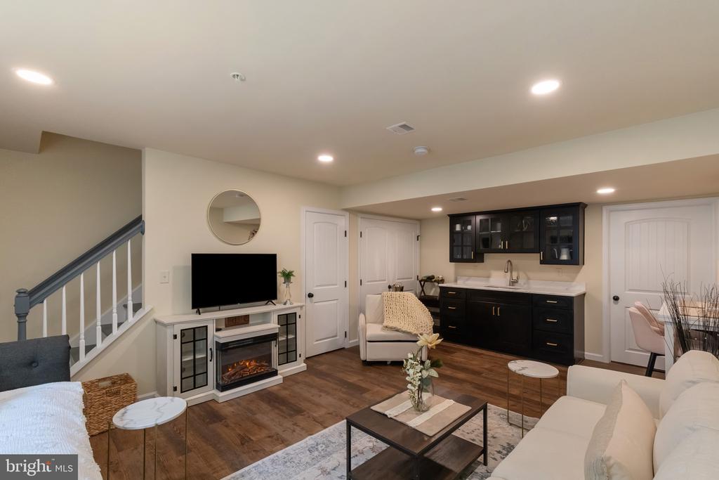 508 BYLER CIRCLE