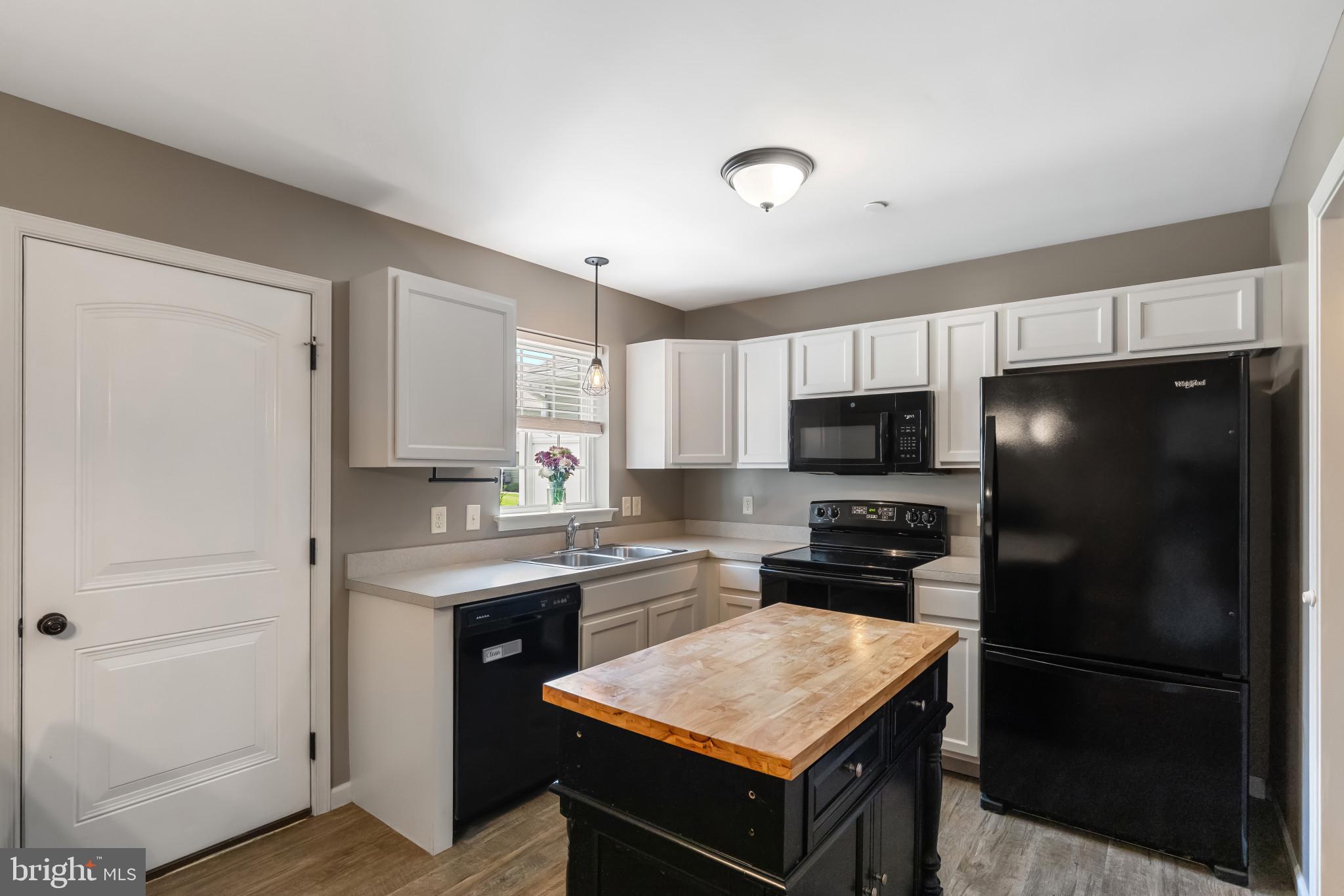 508 BYLER CIRCLE