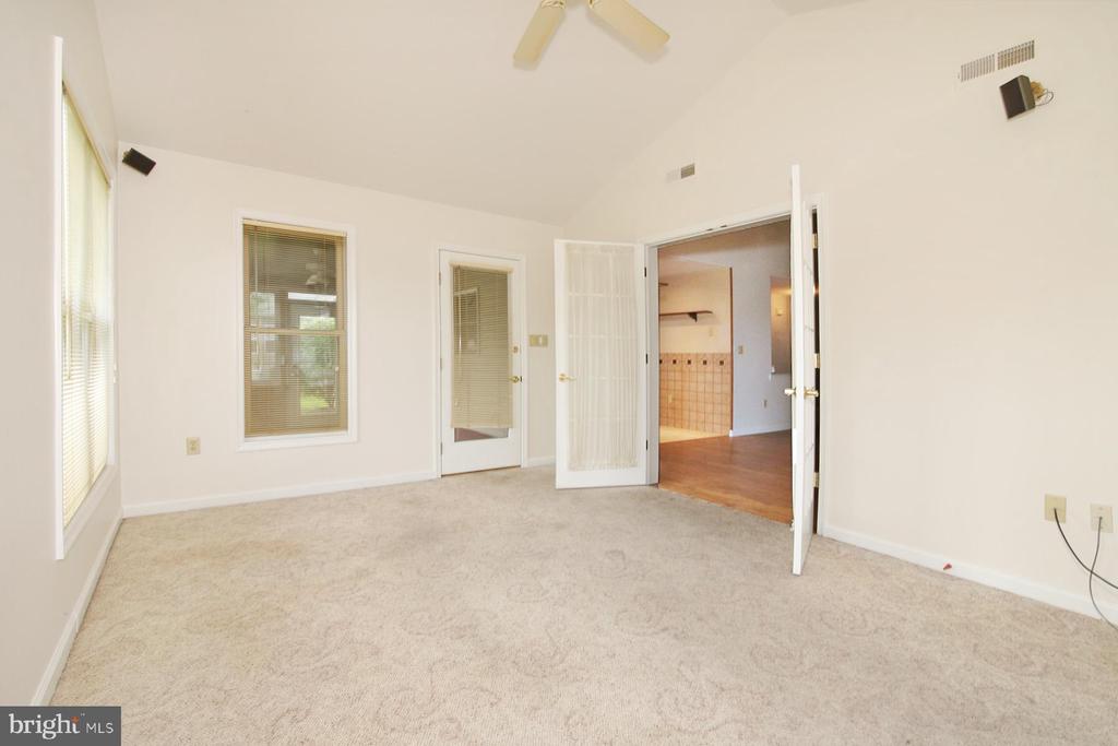 34 SCENIC DRIVE