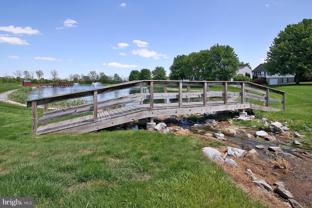 34 SCENIC DRIVE