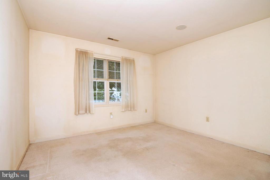 34 SCENIC DRIVE