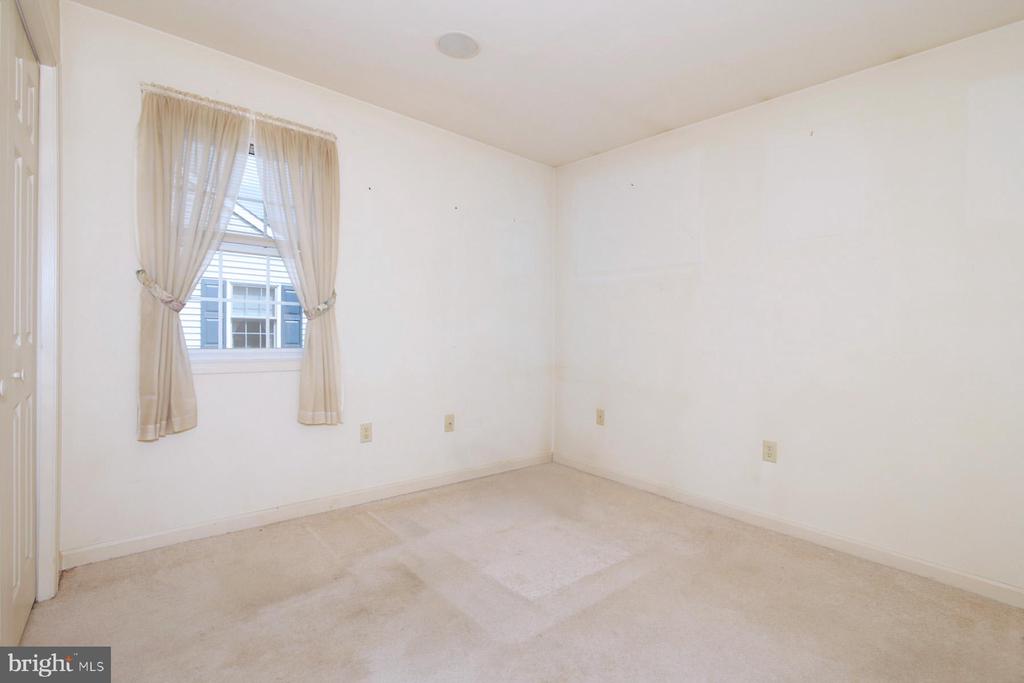34 SCENIC DRIVE