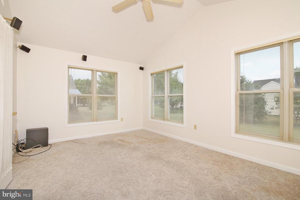 34 SCENIC DRIVE