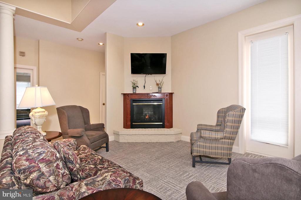 34 SCENIC DRIVE