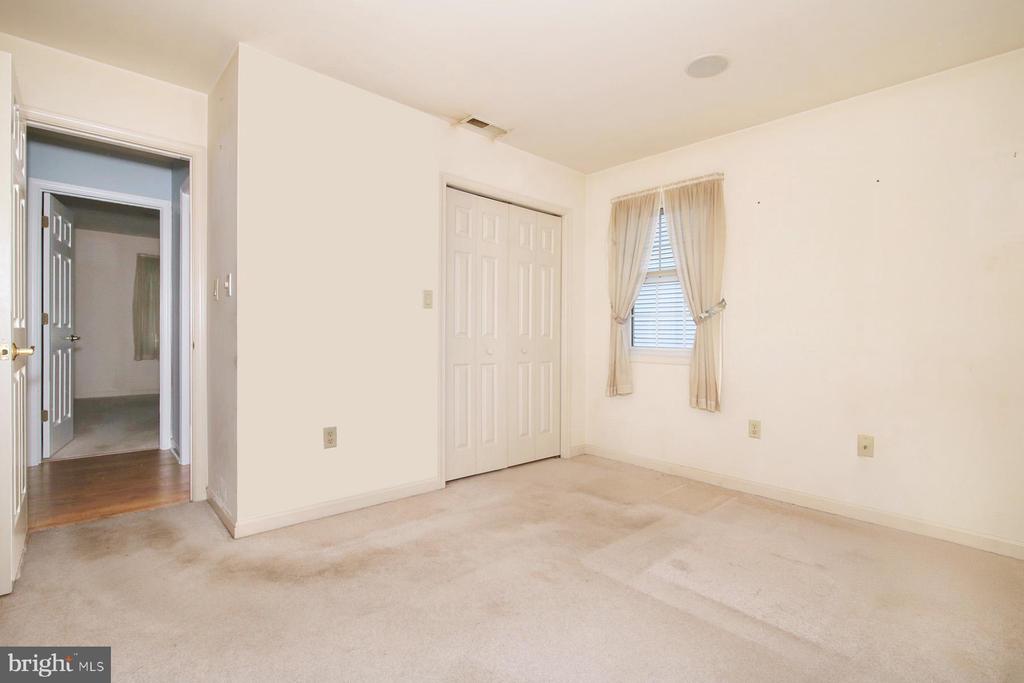 34 SCENIC DRIVE