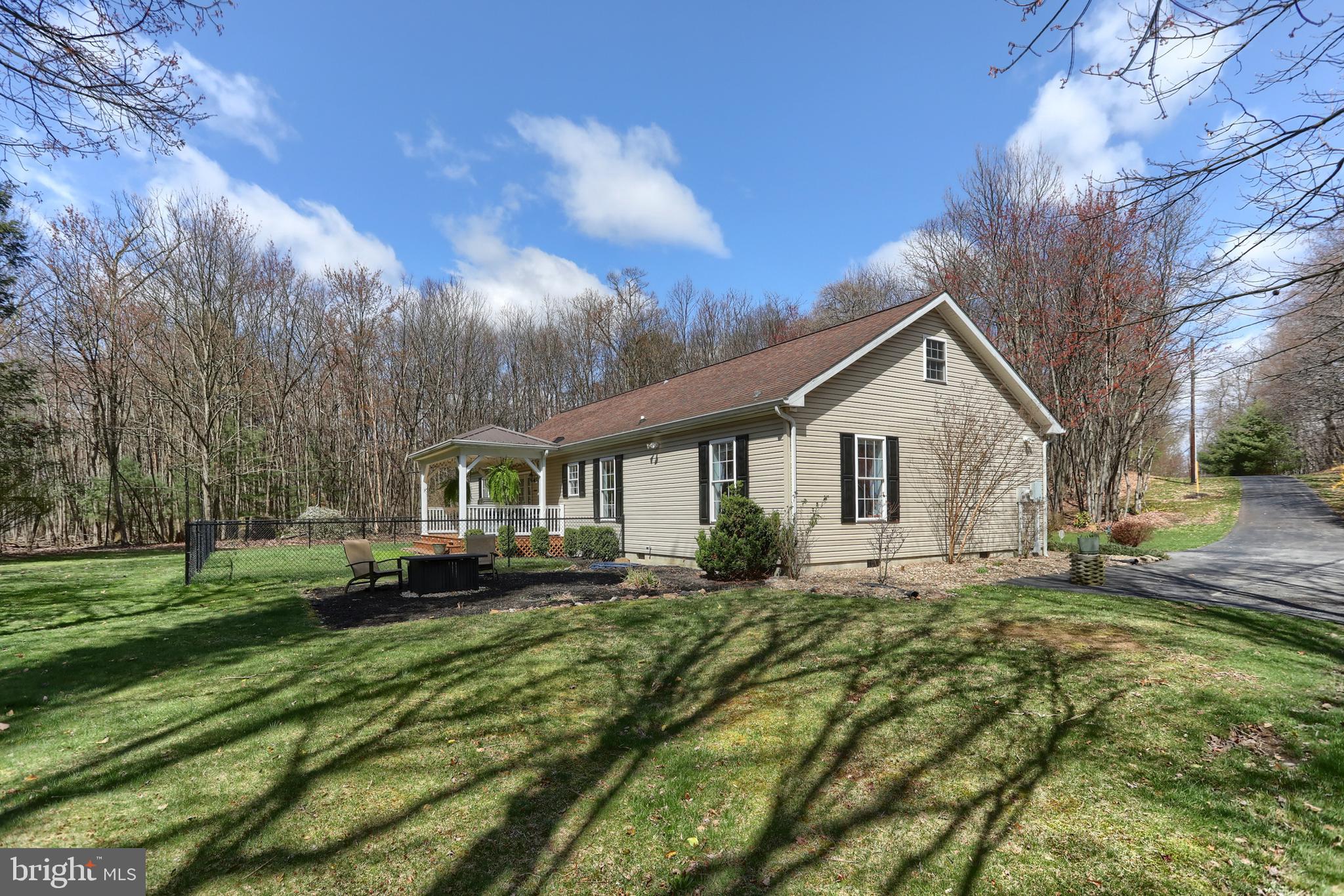 279 Hickory Ridge Rd