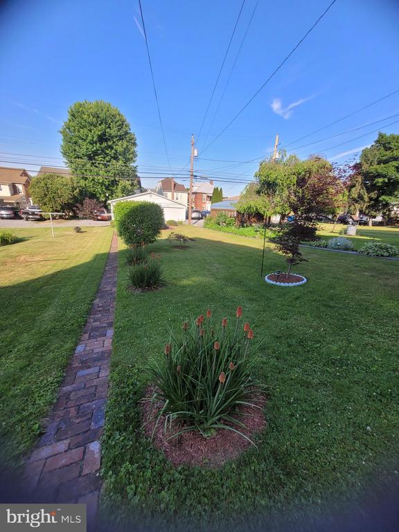 228 N 5TH STREET