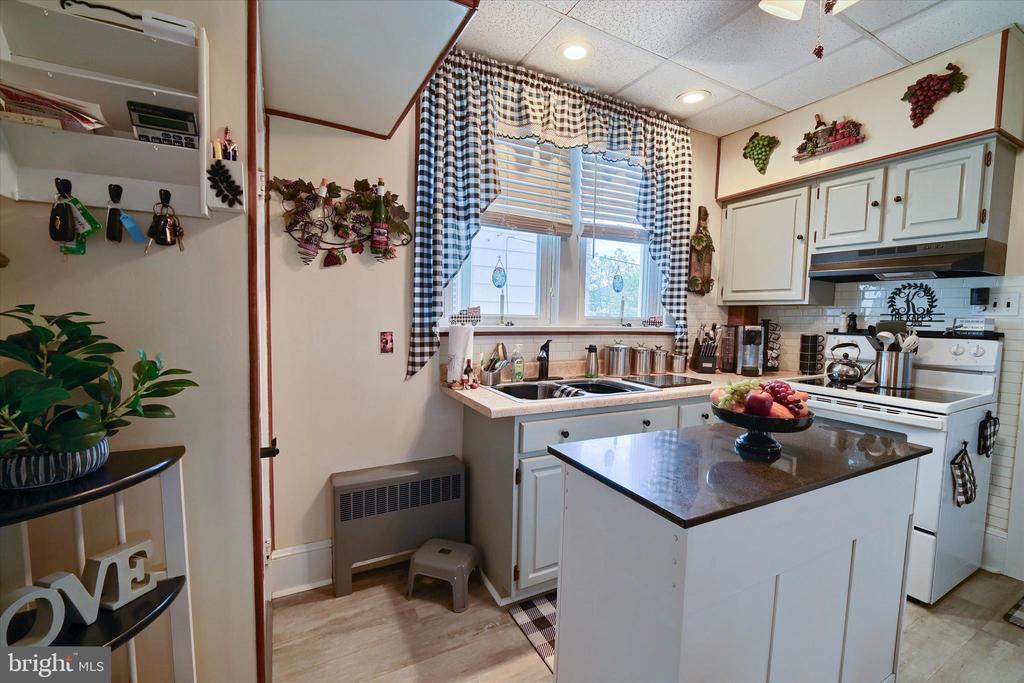 228 N 5TH STREET