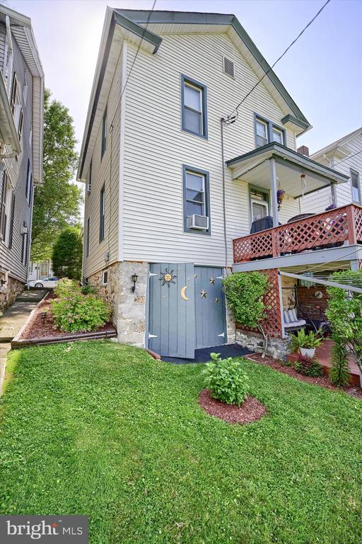 228 N 5TH STREET