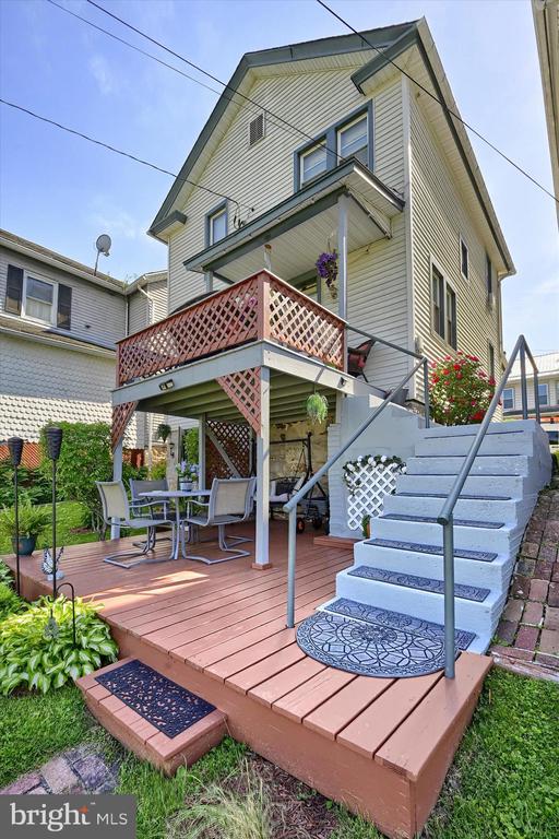 228 N 5TH STREET