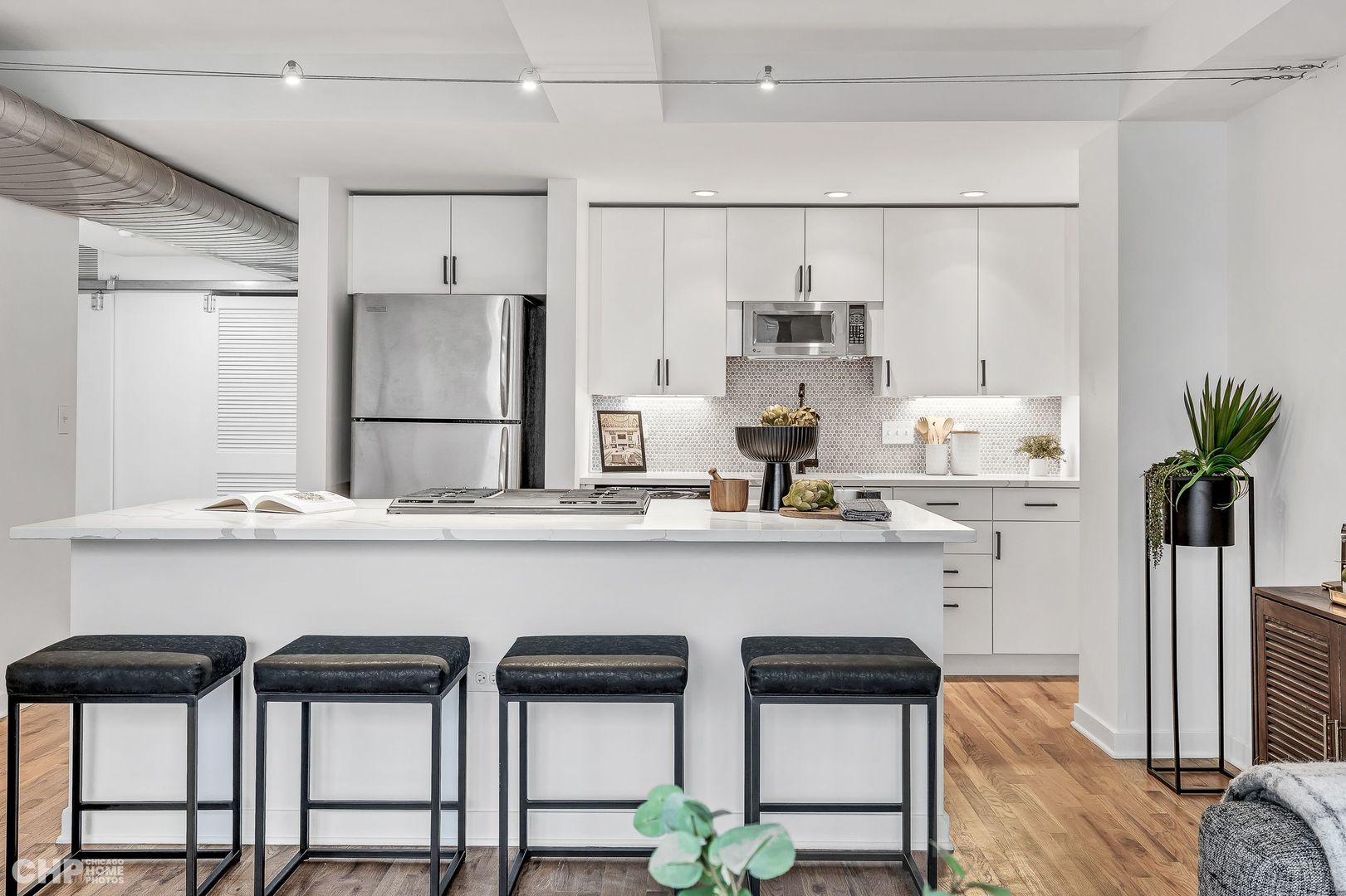 1910 S Indiana Avenue Unit: 727