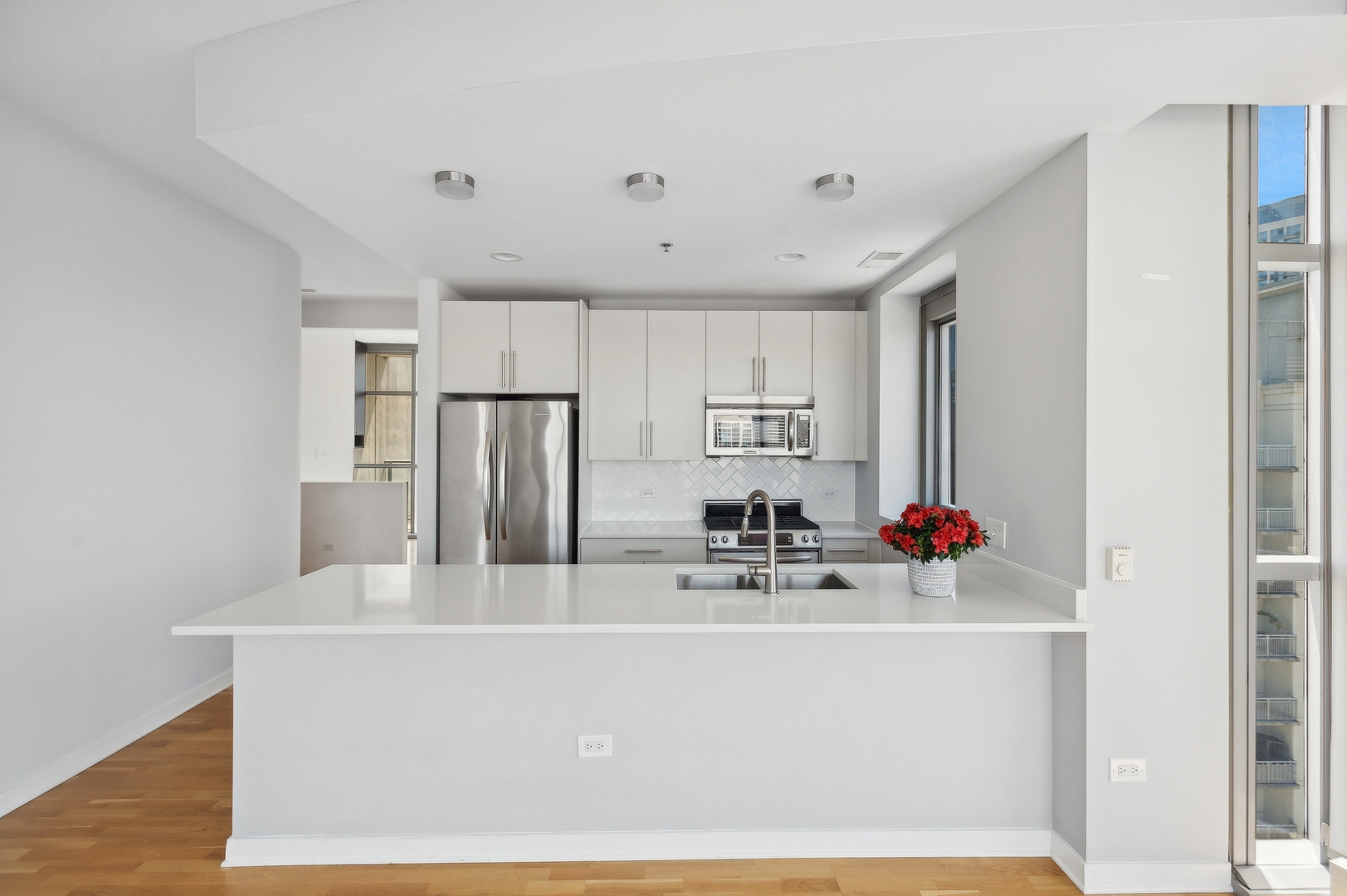 303 W Ohio Street Unit: 2107