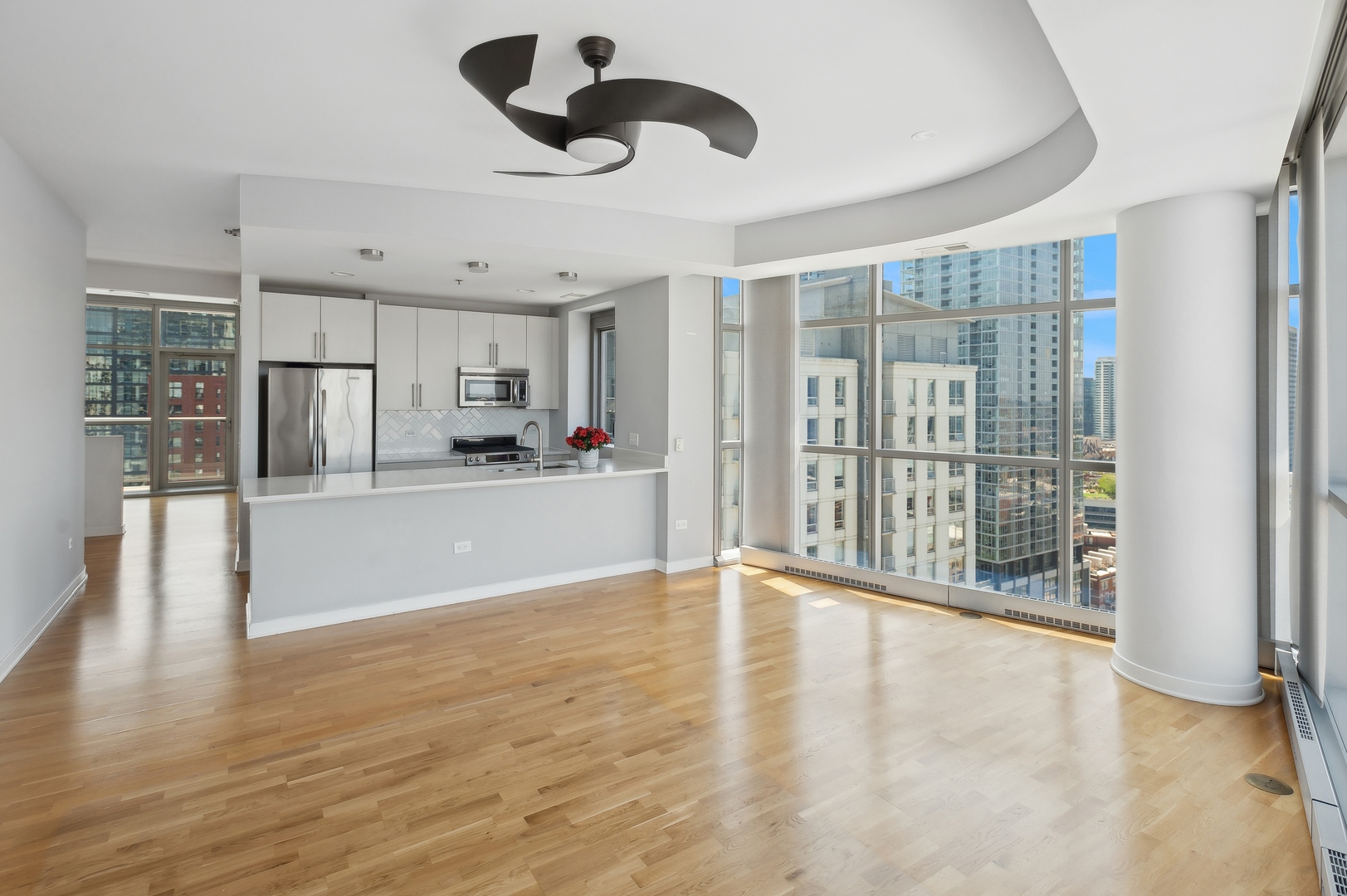 303 W Ohio Street Unit: 2107