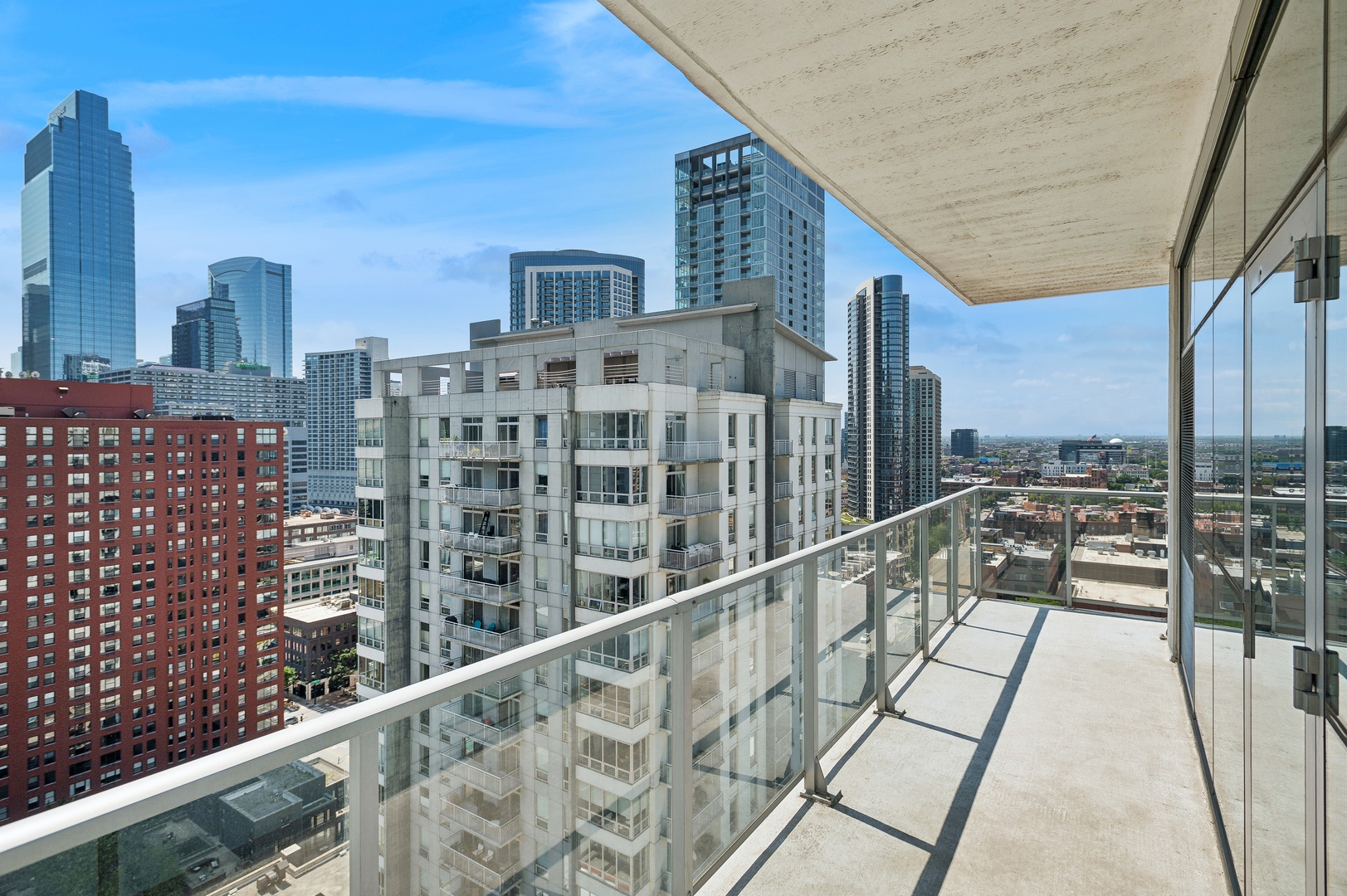 303 W Ohio Street Unit: 2107