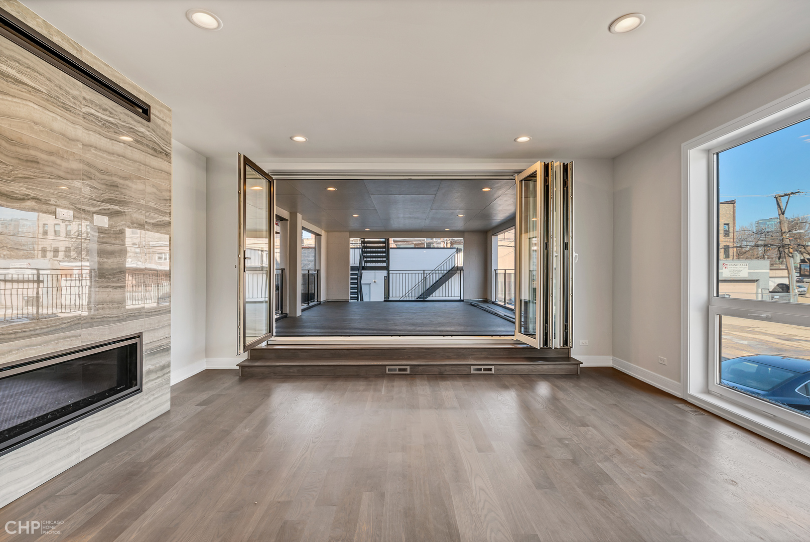 1328 W Hubbard Street Unit: 1