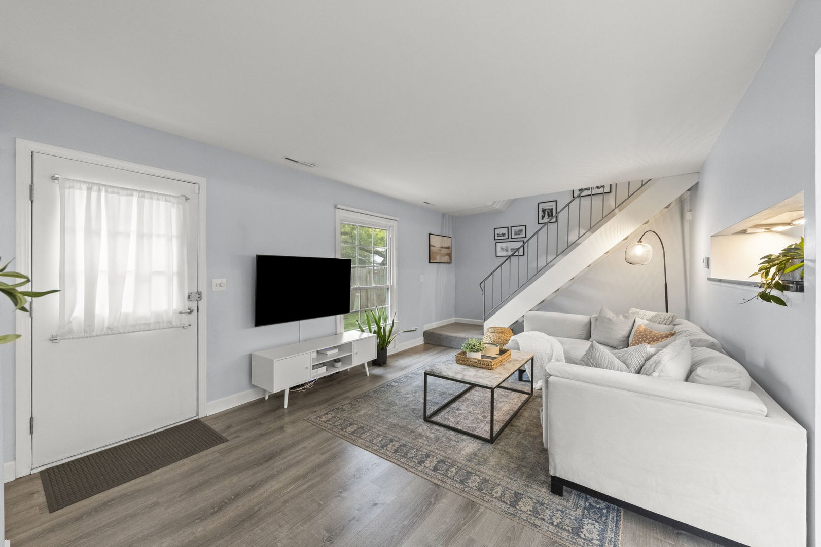 1693 ASHBURN Court Unit: B