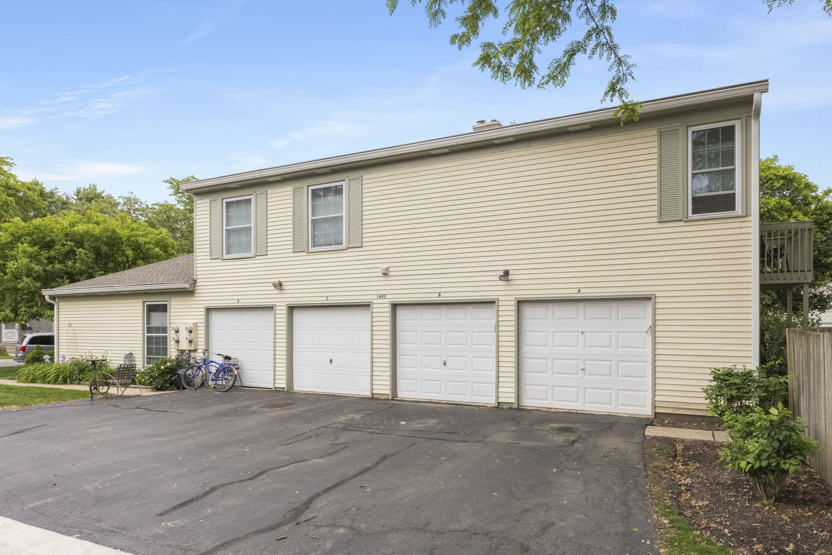 1693 ASHBURN Court Unit: B