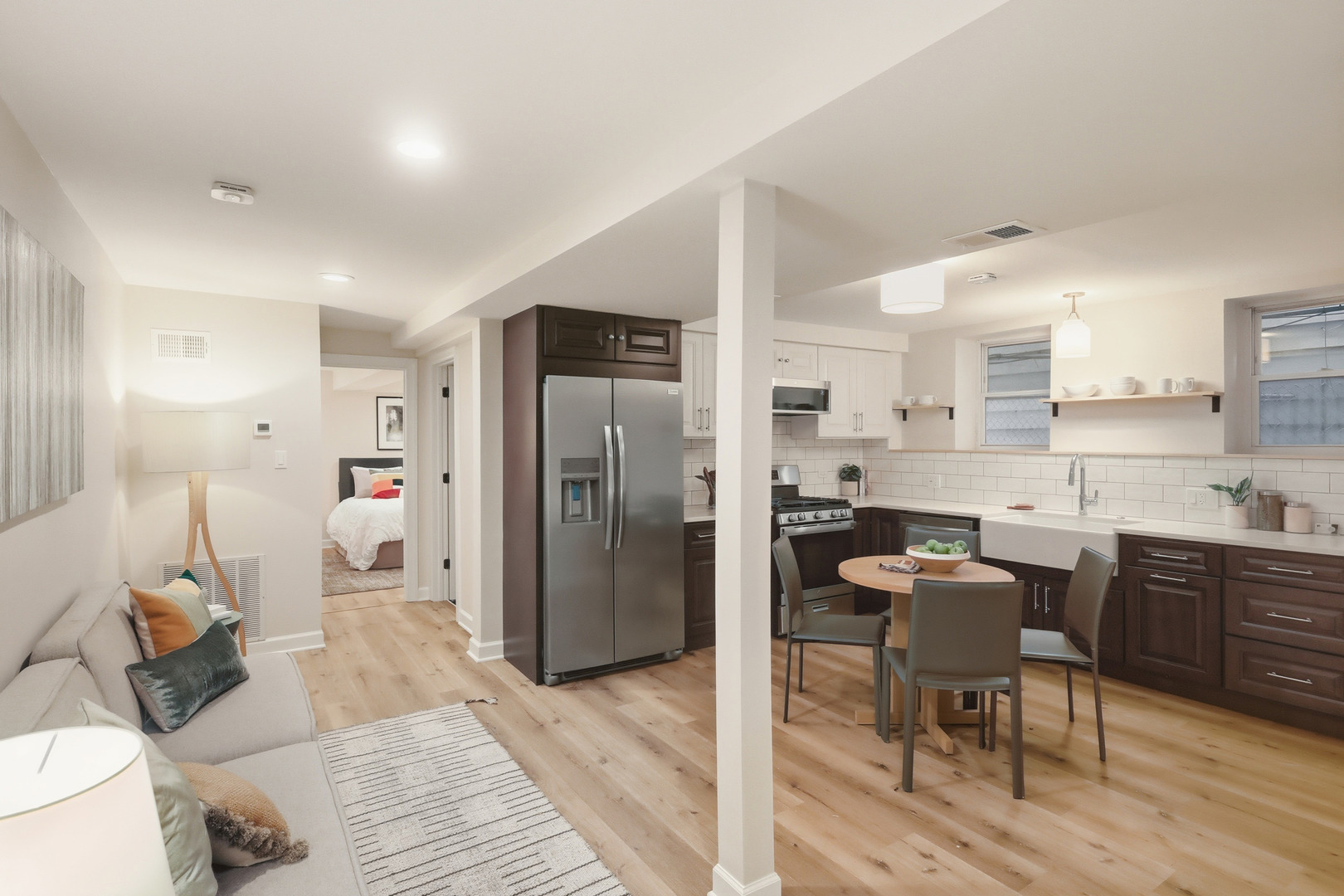 3053 N Seminary Avenue