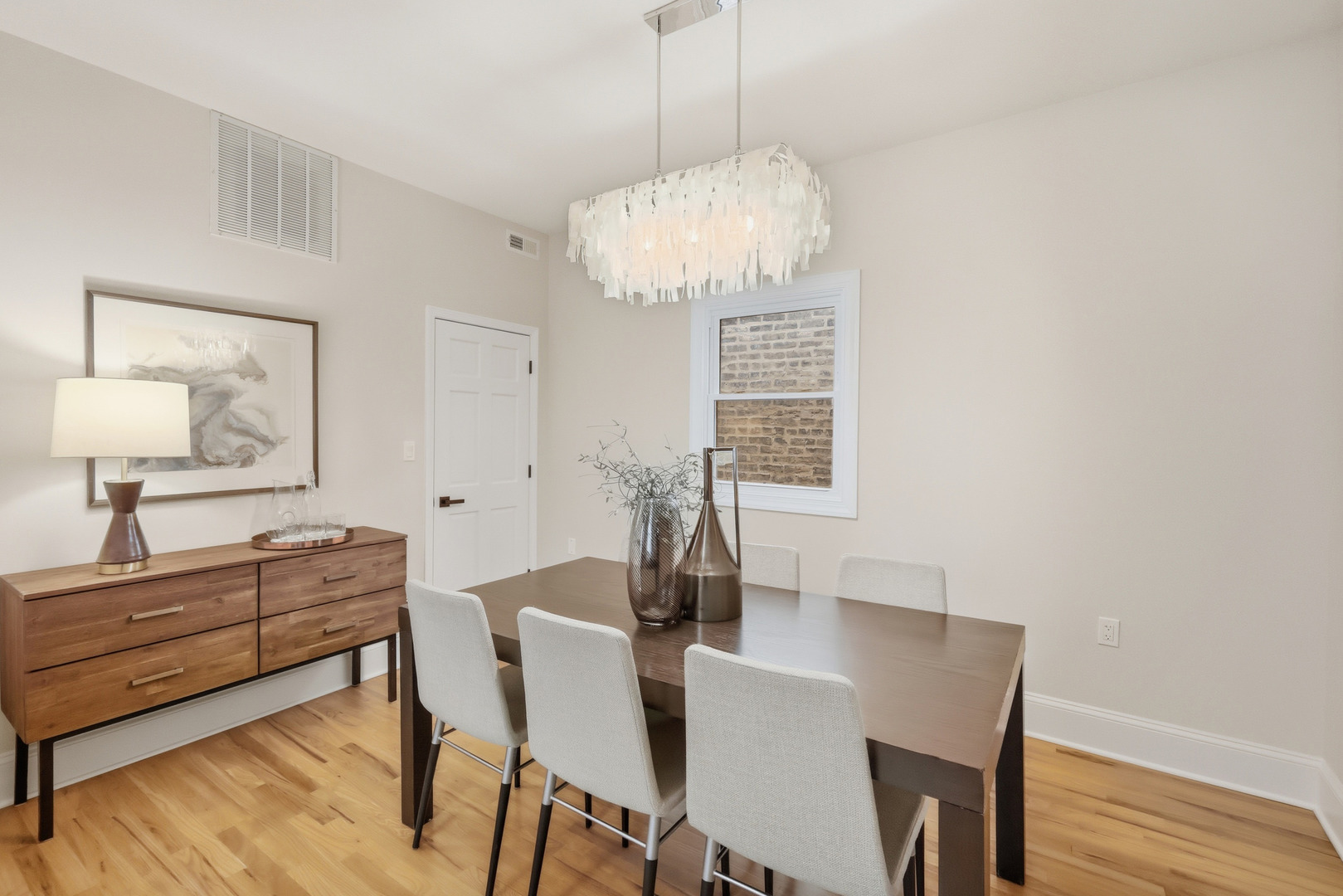 3053 N Seminary Avenue