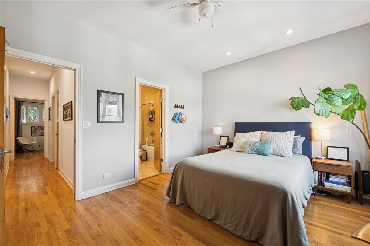 2455 W Ohio Street Unit: 9e