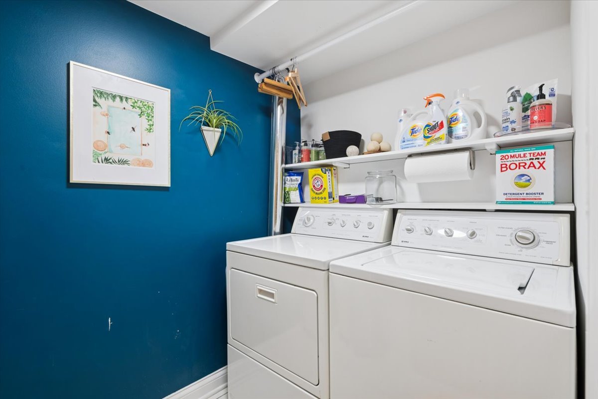 2455 W Ohio Street Unit: 9e