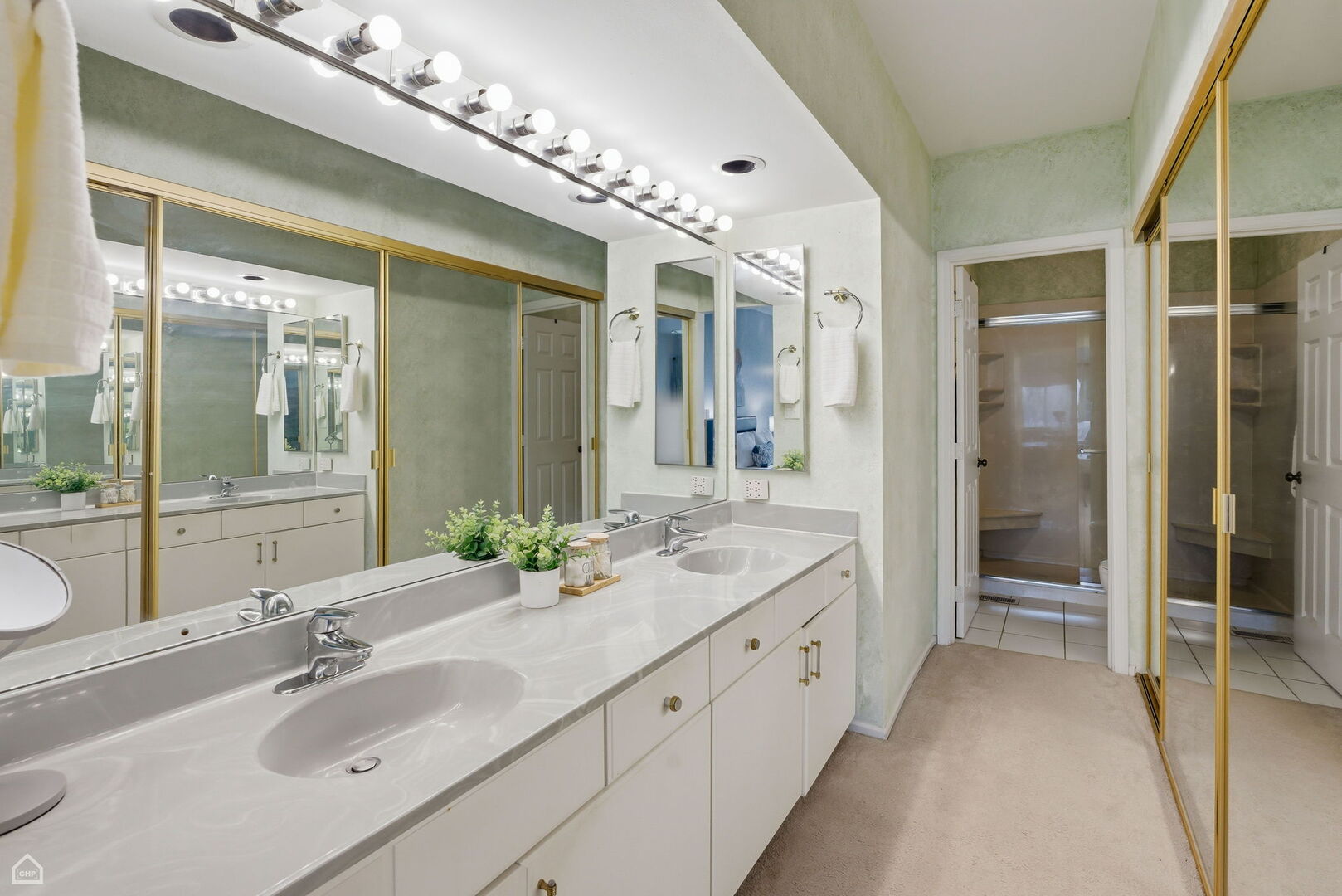 101 Windwood Court Unit: 101