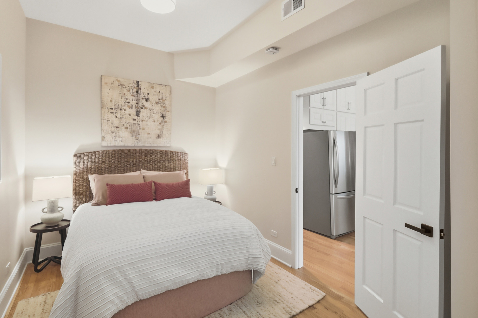 3053 N Seminary Avenue Unit: 2