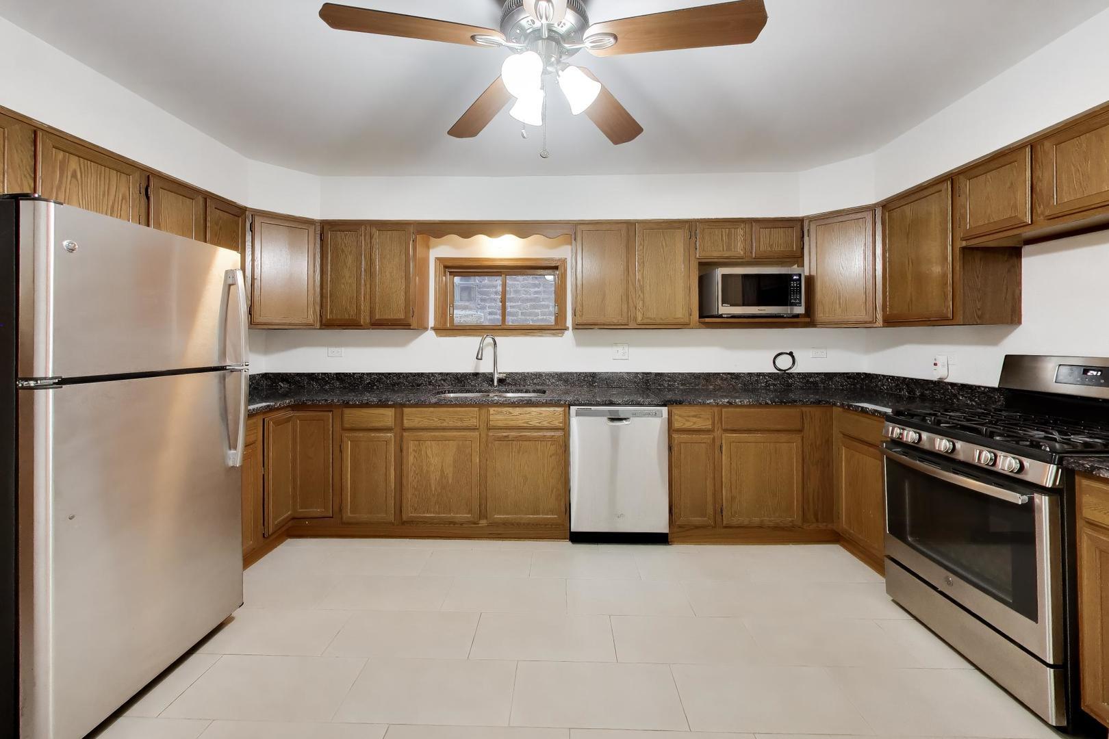 3427 S Emerald Avenue Unit: 1