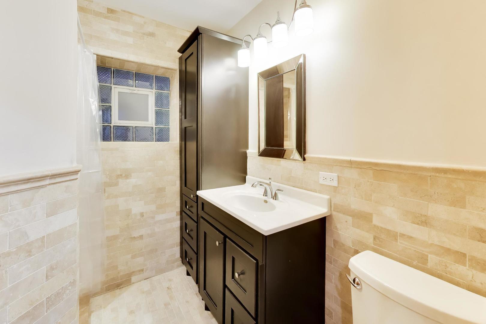 3427 S Emerald Avenue Unit: 1